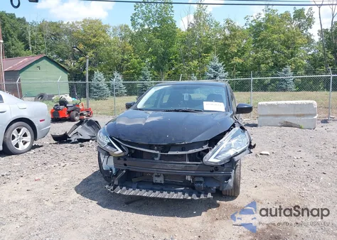 2018 Nissan Sentra S z USA, uszkodzony, nr VIN 3N1AB7AP0JY347406